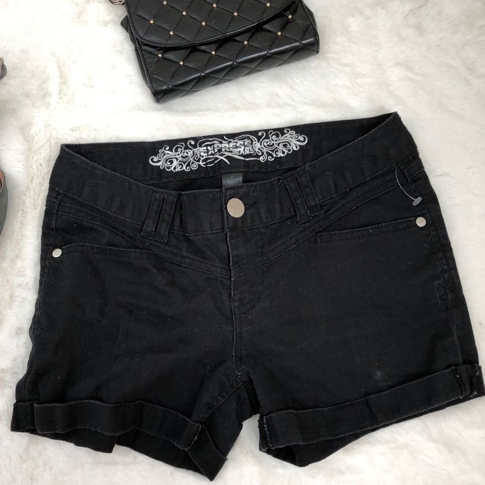 Bundle of 2 Express Jeans brand shorts - Picture 4 of 8